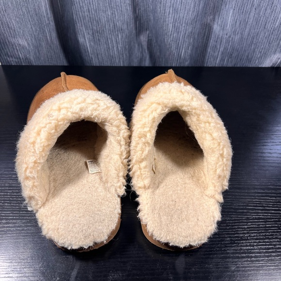 PAWZ Brown Shearling Mules - Picture 3 of 4